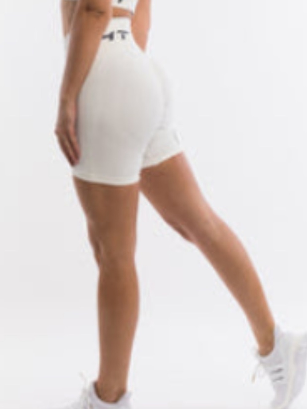 ECHT Arise Scrunch White Bike shorts - Size L